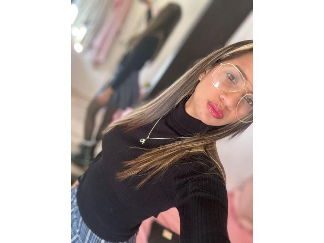 TODA UNA DIOSA MUY DULCE Y CARIÑOSA
