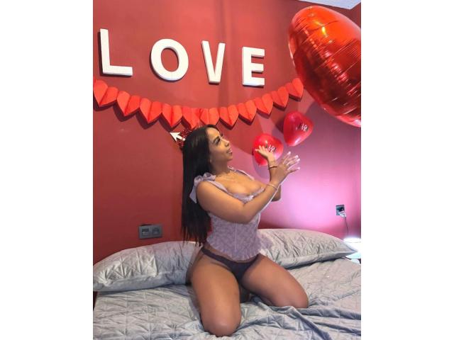 LATINA CALIENTE Y FOGOSA DISPONIBLE 24 HORAS