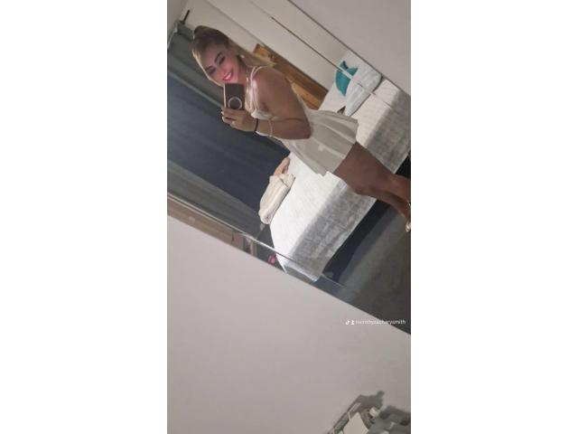 ARDIENTE HERMOSA Y CON EL MEJOR SERVICIO