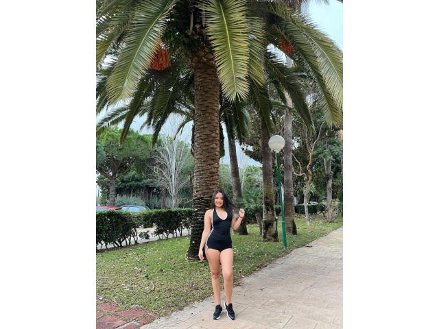 SARA  NIñATA LATINA ATRACTIVA