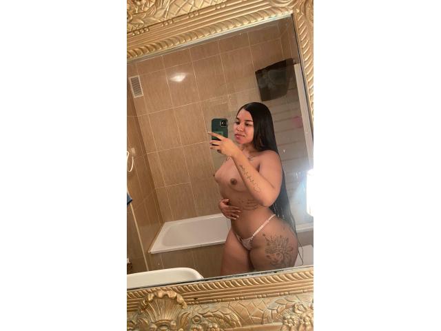 CONSENTIDORA Y CALIENTE