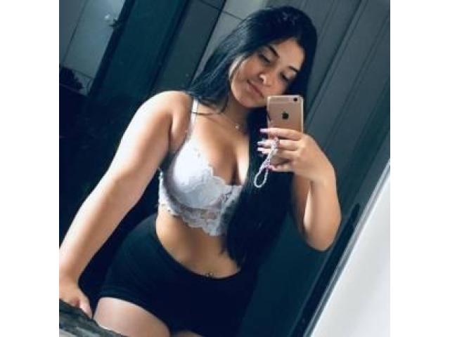 Soy carolina una hermosa chica latina /