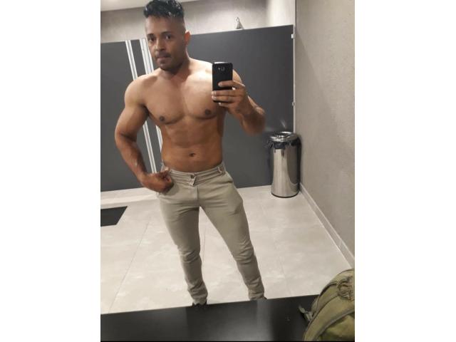 BRUNO , RECIEN EN Gijon 24H FIESTERO