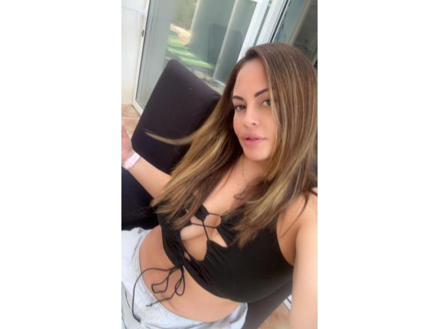 DIVIERTETE CONMIGO ESTARE POR POCO TIEMPO