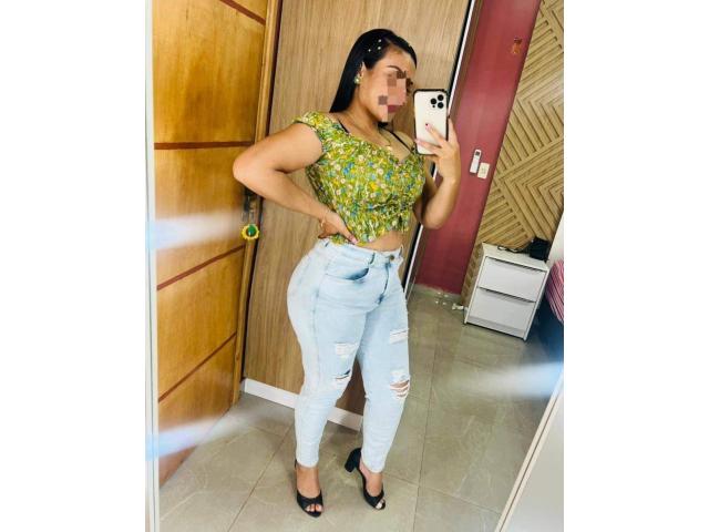 YAMILA ATRACTIVA Y CANDENTE. SOLO SALIDAS