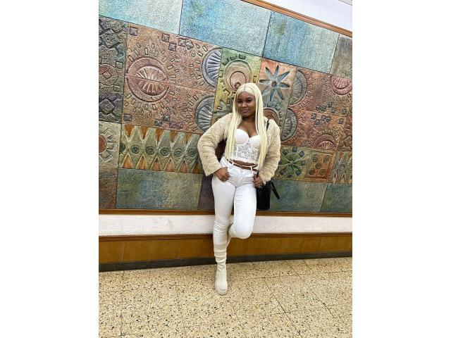 SARA MORENA CON CURVA