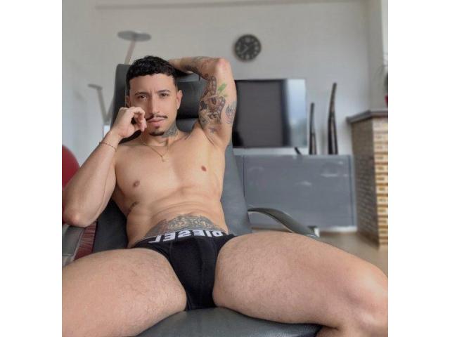  Chico caliente disponible 24h 