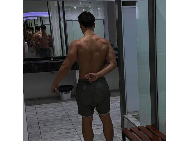 MEXICANO, GUAPO, UNIVERSITARIO