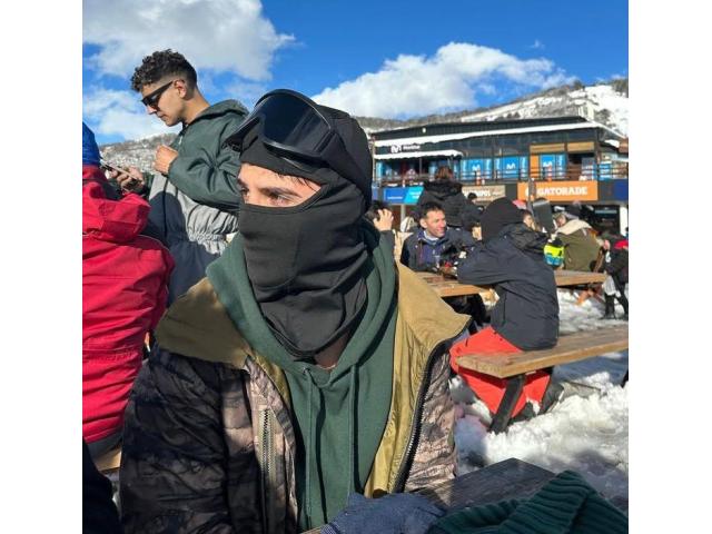 JUGADOR DE FUTBOL, VARONIL, UNIVERSITARIO.