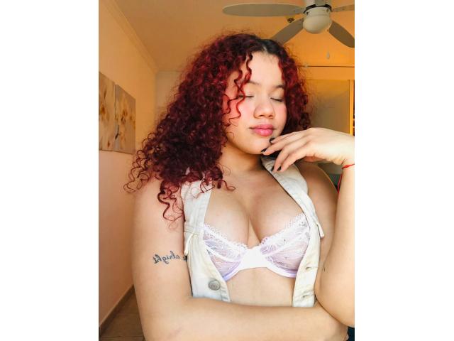 ATRACTIVA LATINA NUEVA PAOLA