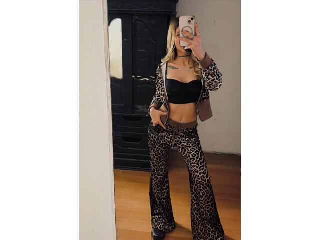 Mikaela La mas guarra de la zona