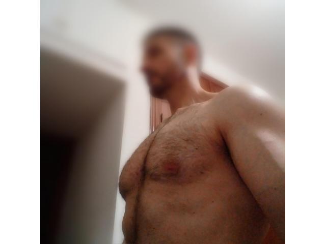 Masajista masculino español