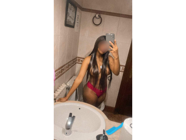 JOVENITA SOLA EN CASA