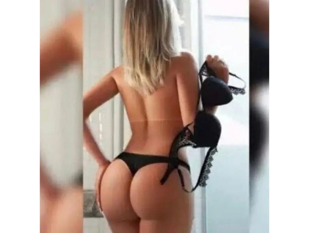 RUBIA GUAPA Y ENCANTADORA