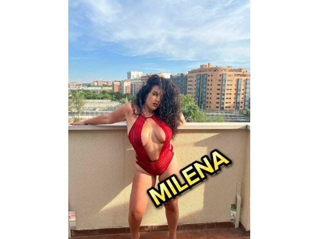 jovencita alegre en Madrid