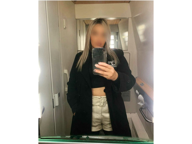 SOY UNA CHICA HERMOSA LATINA
