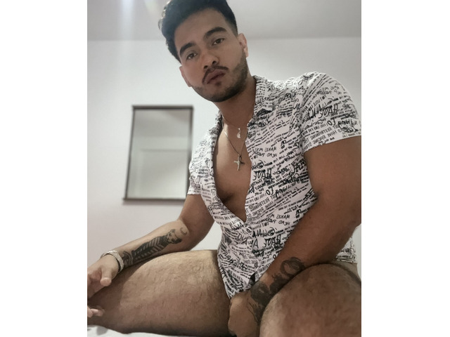 Aarón 23 años Paisa