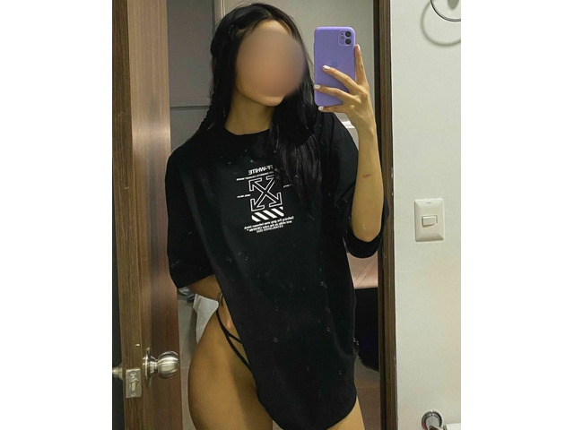 NUEVA POR LA ZONA Y ANSIOSA POR POLLA