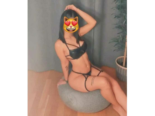 LARISSA BRASILEÑA MUY ELEGANTE ESTRENO