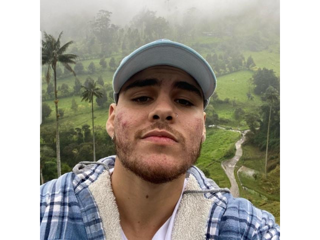 Hola soy Alexander tú acompañante ideal!