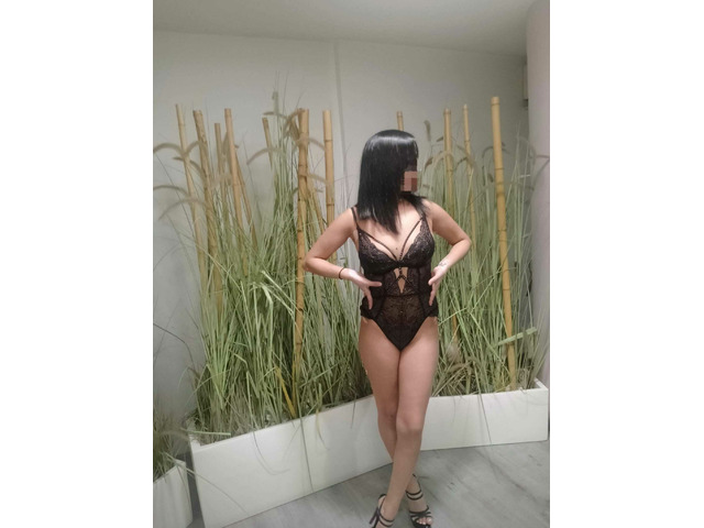 LA SEXY JAZMIN DE CURVAS NATURALES