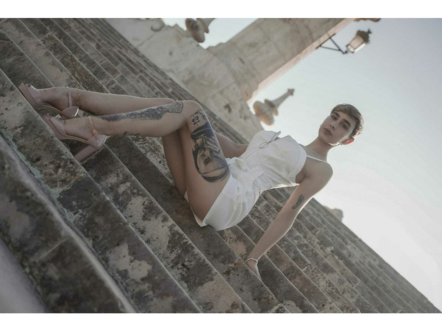 IRENE ESPAÑOLA, CUERPO DELGADO