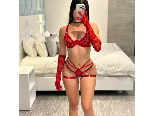FLAQUITA TALLADORA Y SUPER CALIENTE 23 AÑOS