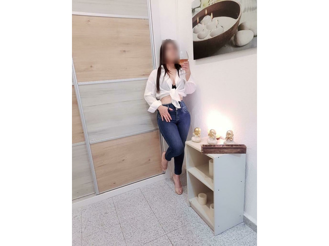 Experta en el sexo, fiestera a domicilio