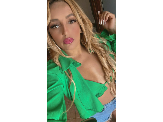 SOFIA NALGUEAME Y PASARLO BIEN