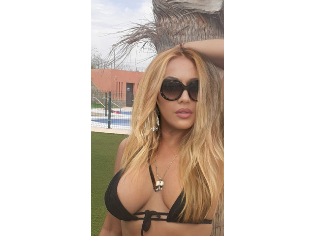 FRANCESA. ESPECIALISTA EN MASAJES