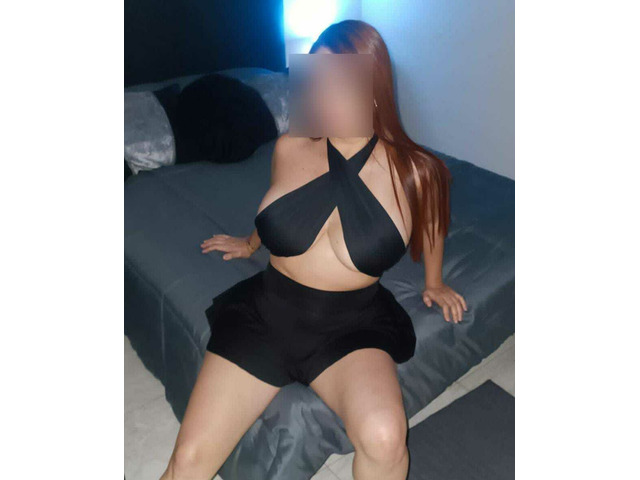 CALIENTE MUJER CON CANAS DE FOLLAR