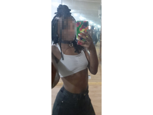 JOVENCITA DULCEMENTE IMPLICADA ADITIVAMENTE