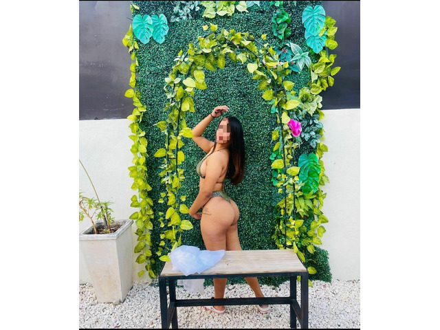 KAROL ACOMPAÑANTE VENEZOLANA DIVERTIDA
