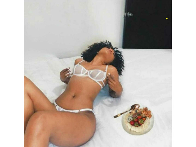Naomi Bomba caribeña