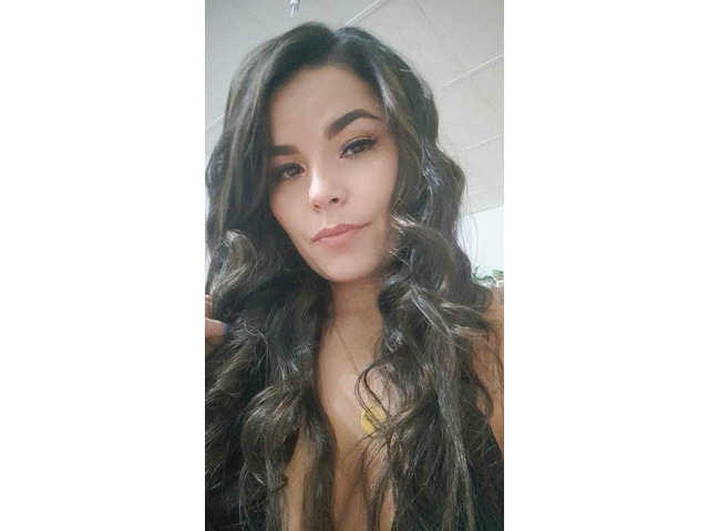 MORENA DE TETAS Y CULO GRANDE