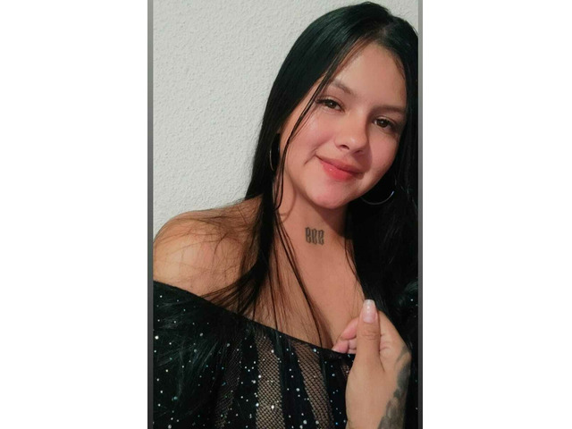 colombiana 21 añitos-- fotos reales