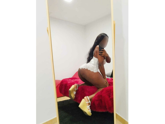 EXPLOSIVA Y HERMOSA MORENA MULTIORGASMICA