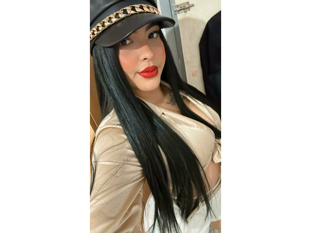 PRECIOSA KIM QUIERE SER TUYA