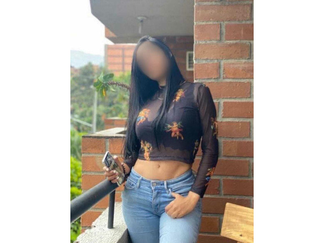 SOY CINTIA ESTOY DISPONIBLE EN BCN