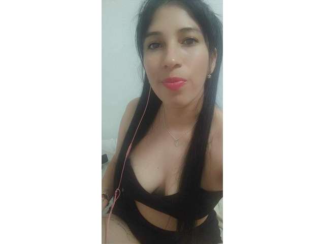 Una morena de paso por Gandia salidas. .