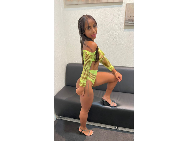 Megan una morena