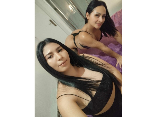 2 PUTITAS  GUARRAS CON GANAS DE POLLA .