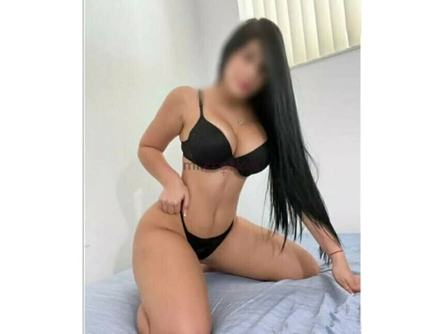 CUERPO ESBELTO LLENO DE LUJURIA