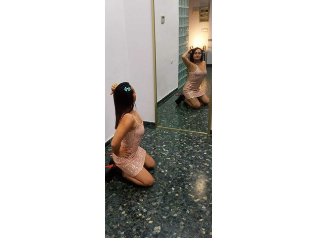 QUIERES CHUPAR MIS TETAS VEN