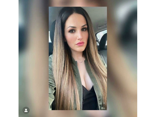 María, española