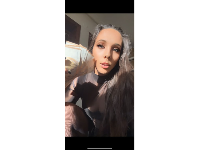 Diosa Mixary busca sumisos Pajeros