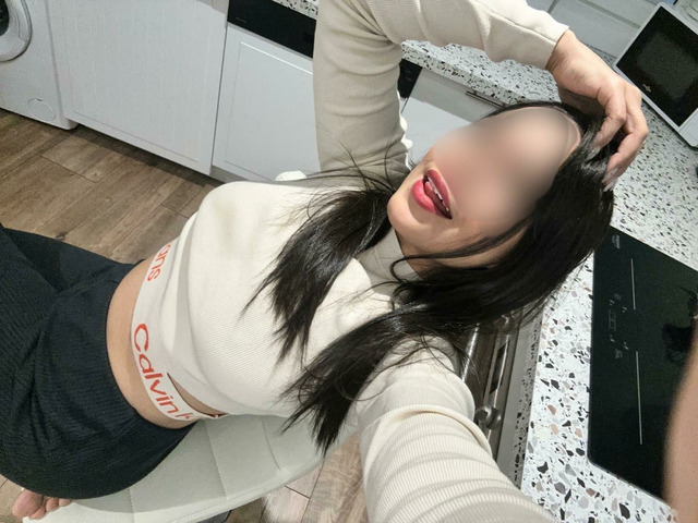 TIERNA MUJER QUIERE CONOCER CABALLEROS