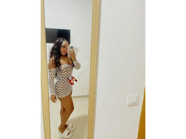 ZOE , exotica divertida y sensual