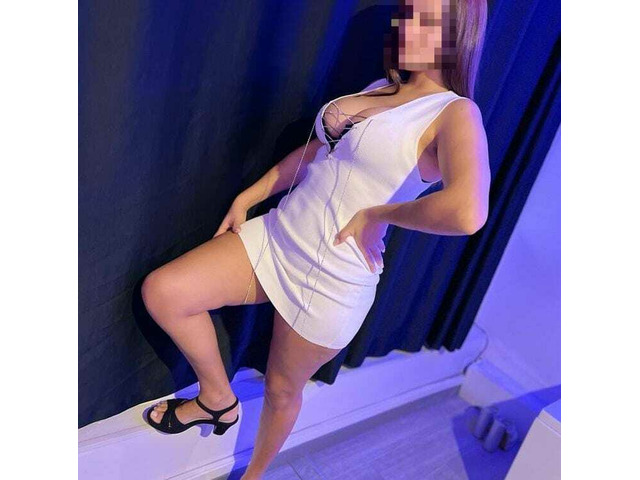 KATALINA MUY FOGOSA Y CARIÑOSA