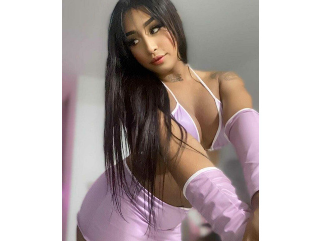 EXOTICA Y EXTROVERTIDA